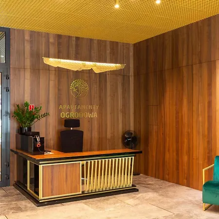 Ogrodowa Elegant With Parking And Air Conditioning In By Renters *