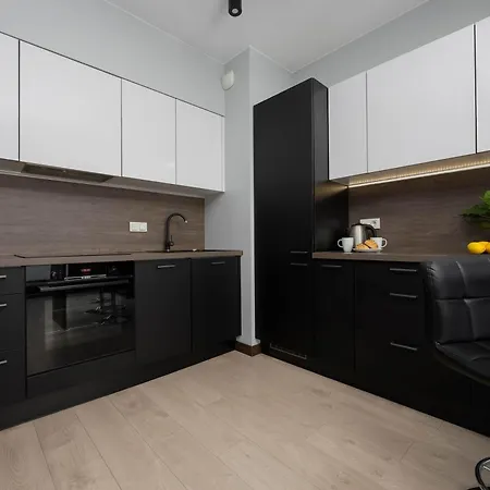 Appartement Ogrodowa Elegant With Parking And Air Conditioning In By Renters *