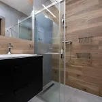 Ogrodowa Elegant With Parking And Air Conditioning In By Renters شقة وارسو